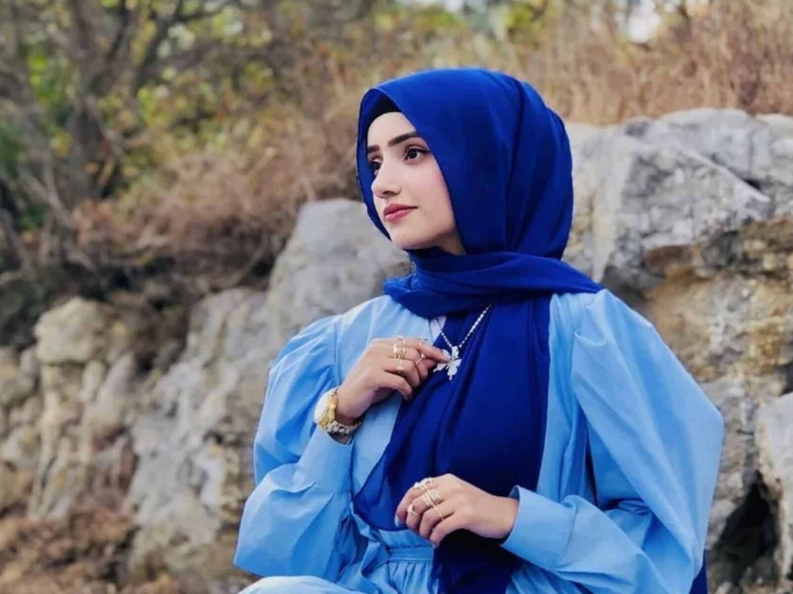 DIFFERENCE BETWEEN HIJAB AND ABAYA visual data 4